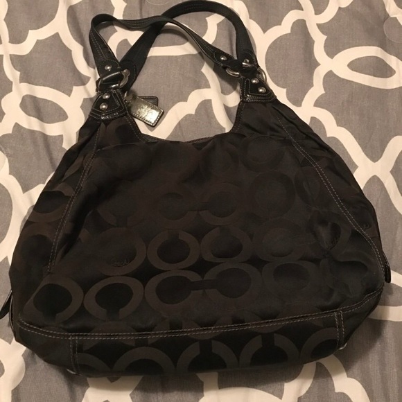 Black coach purse - Picture 2 of 3